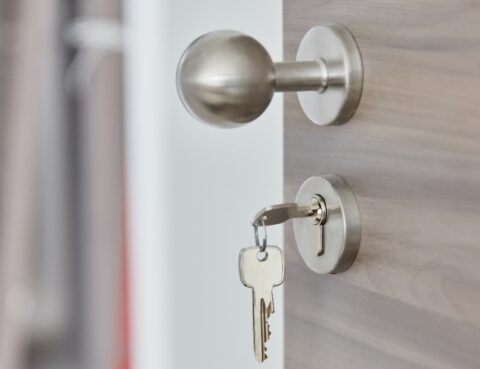 Digital Locks vs. Traditional Locks Which is Right for You