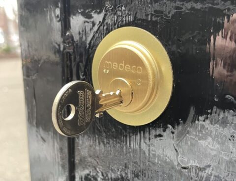 medeco cylinder lock install on gate